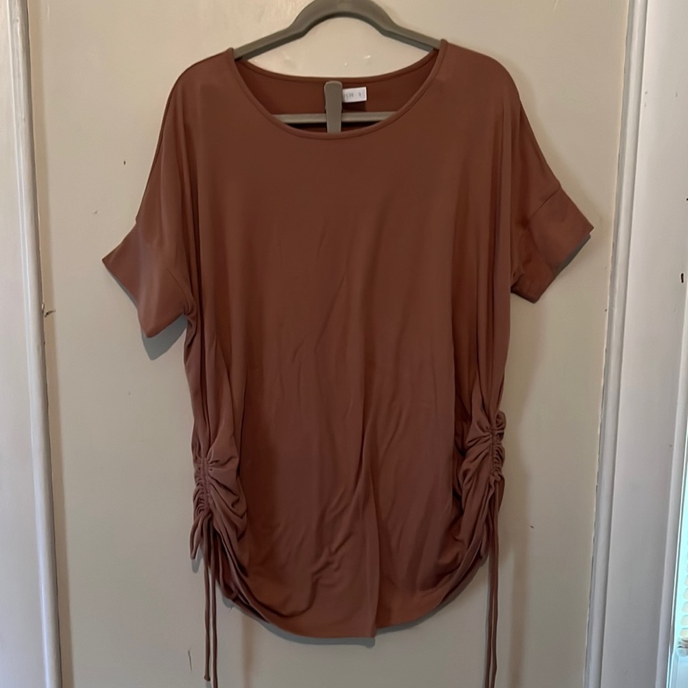 Senanayake Premium cinch side top